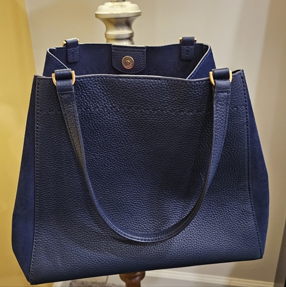 Tory Burch **BEAUTIFUL** Navy Blue McGraw Womens Leather/Suede Small Bucket Bag - Picture 4 of 13